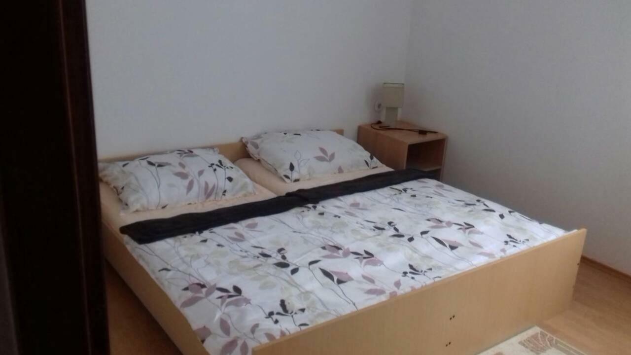 Apartmani Misak Vrsi Eksteriør billede